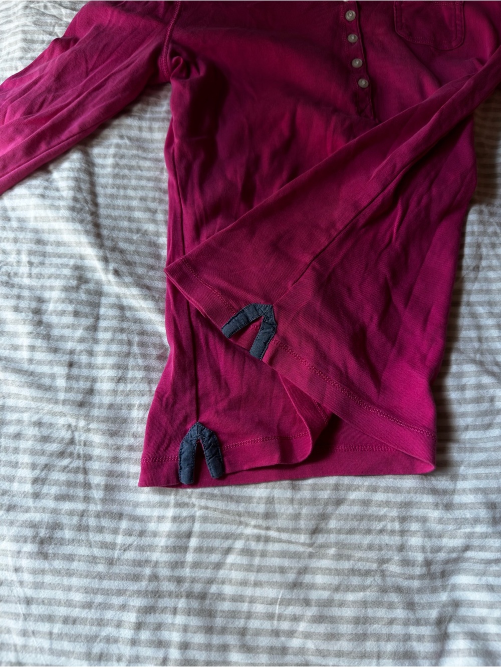 Vintage LRL Women’s Magenta Henley Long Sleeve Top - Picture 5 of 5
